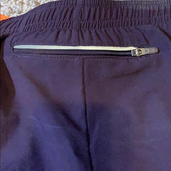 Nike Running Shorts - Picture 3 of 5